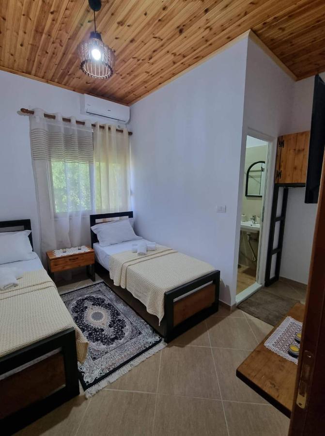 B Vishe Guest House Gjirokaster Exterior photo