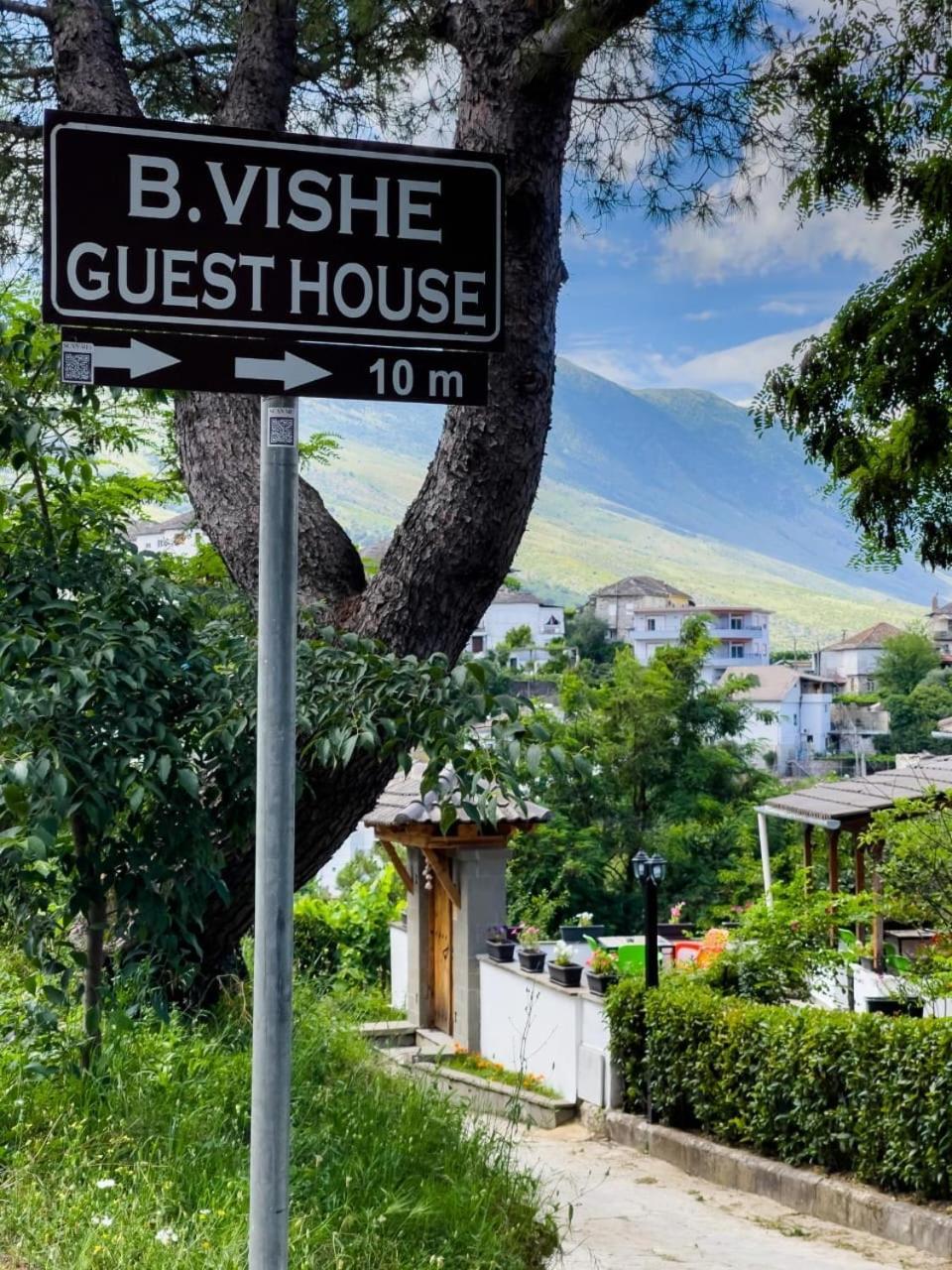 B Vishe Guest House Gjirokaster Exterior photo
